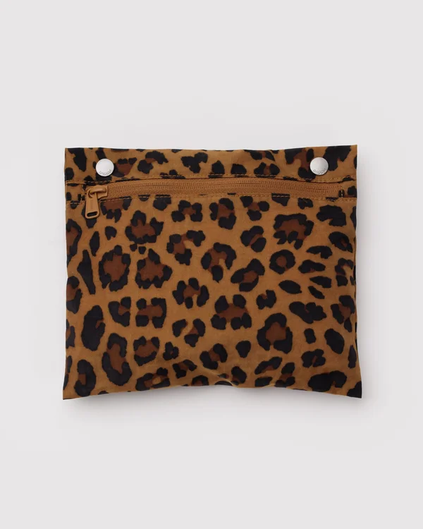 Everyday Cloud Bag - Leopard - Material: heavyweight-nylon