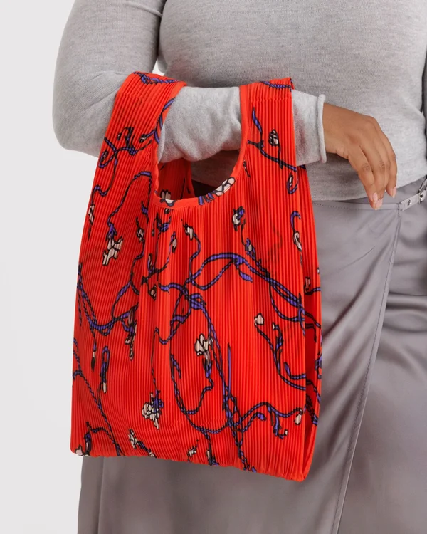 Pleated Baggu - Red Snapdragon