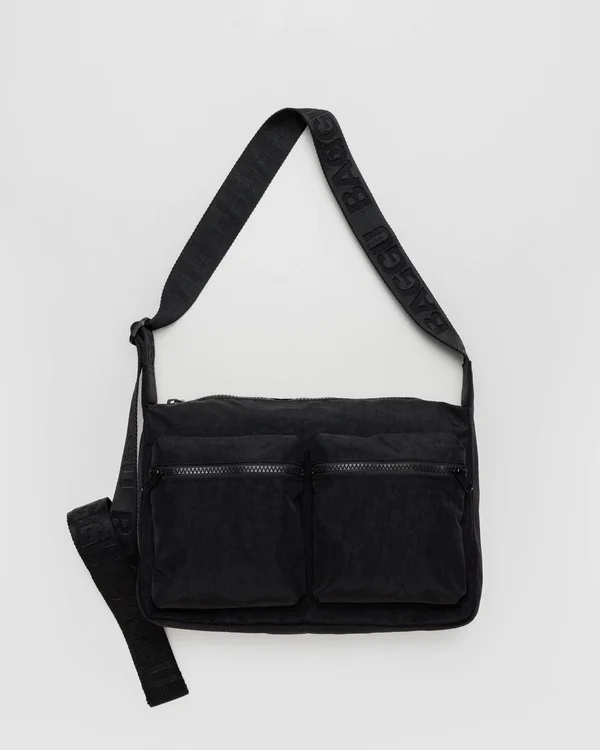 Medium Cargo Crossbody - Black - Material: heavyweight-nylon